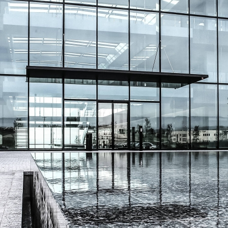Pintu Otomatis Building Frontage
